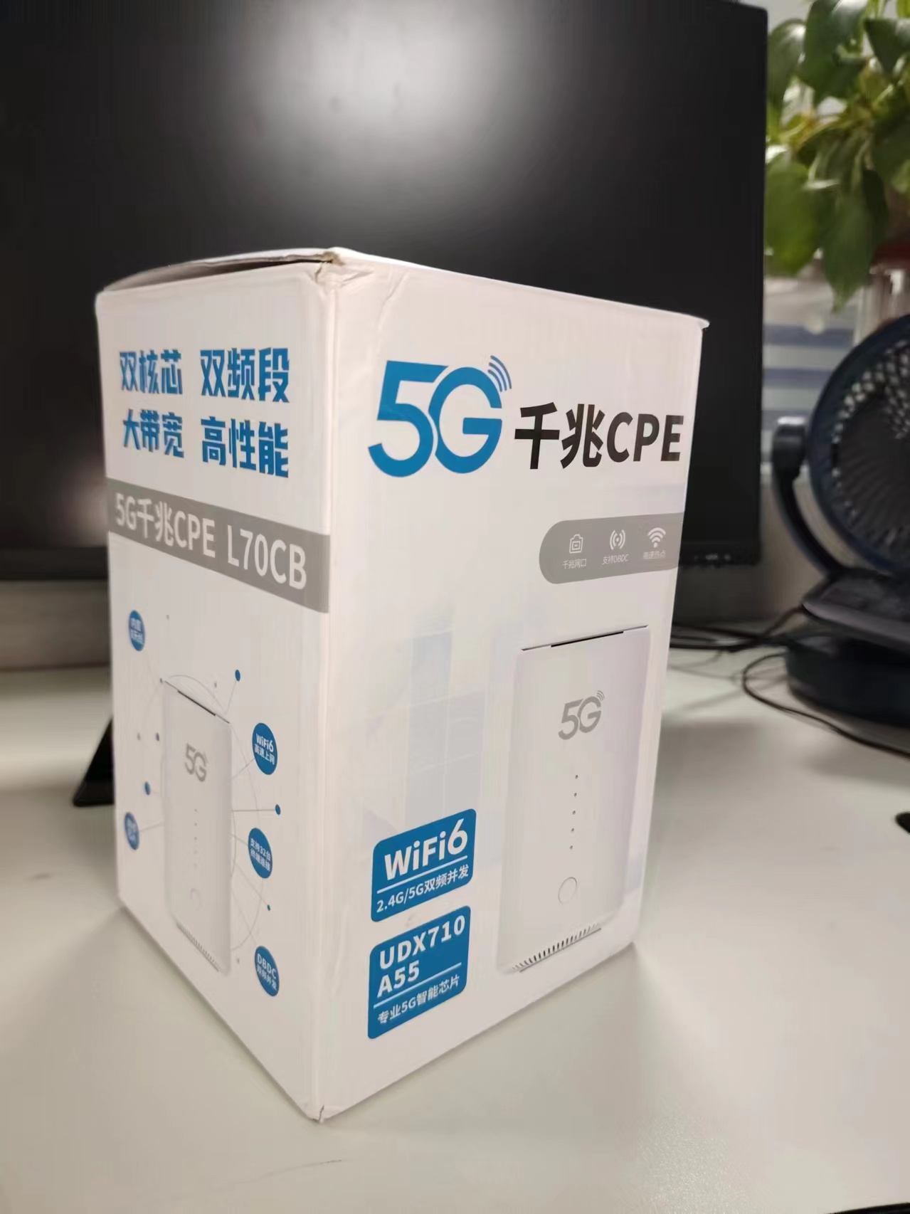 What should I pay attention to when using a card-inserting mobile router abroad?